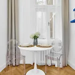 New! Loft Near Bluechurch - Location - Old Town Apartment Pressburg
