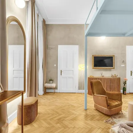 New! Loft Near Bluechurch - Location - Old Town Lejlighed *