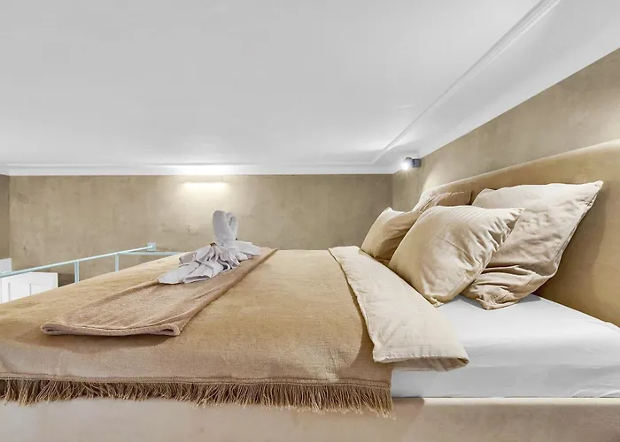 New! Loft Near Bluechurch - Location - Old Town Apartment *